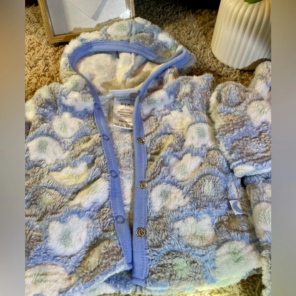 NWOT LITTLE AND LOVED 2 PC HOODED JACKET AND FEET IN PANTS SZ:0-3M BLUE GREY WHT